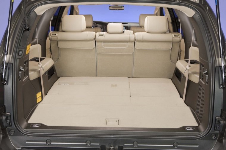 2017 Toyota Sequoia Trunk Picture