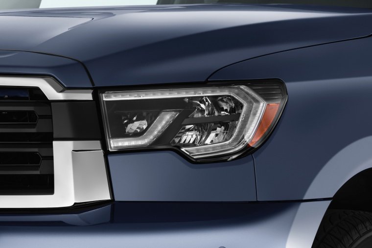 2018 Toyota Sequoia Headlight Picture
