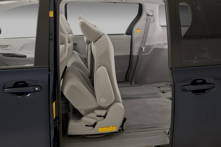 2011 Toyota Sienna LE Middle Row Seats Folded Picture