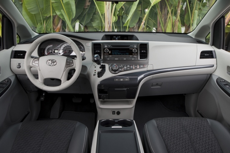 2011 Toyota Sienna SE Cockpit Picture