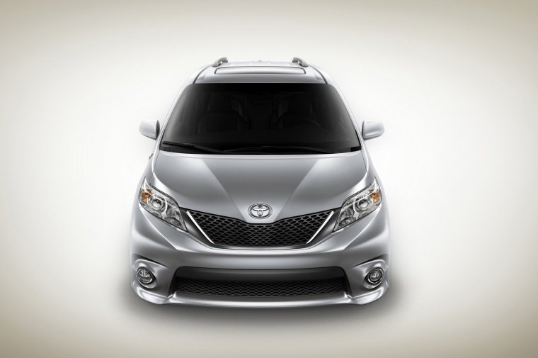 2012 Toyota Sienna SE Picture