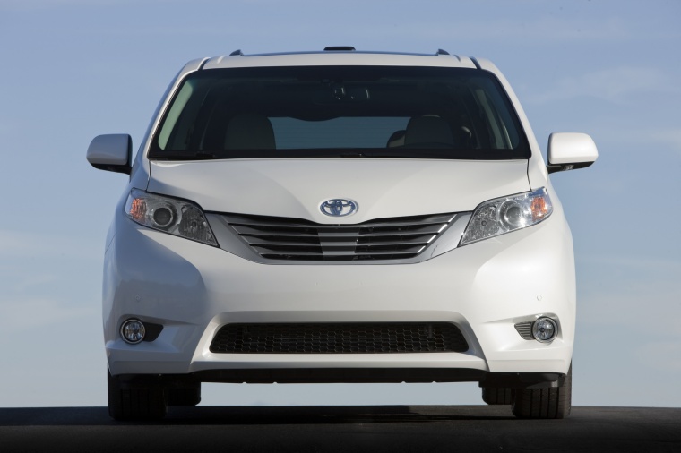 2014 Toyota Sienna Limited Picture