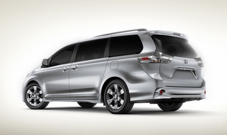 2014 Toyota Sienna SE Picture