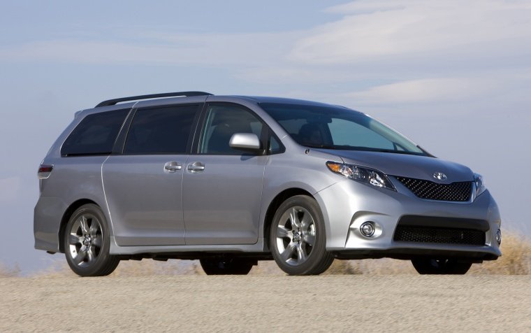 2014 Toyota Sienna SE Picture
