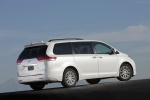 Picture of 2014 Toyota Sienna Limited in Blizzard Pearl