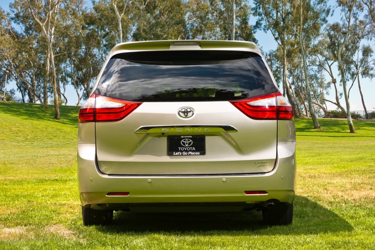 2016 Toyota Sienna Limited AWD Picture