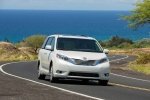 Picture of 2016 Toyota Sienna Limited in Super White