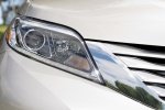 Picture of 2016 Toyota Sienna Limited AWD Headlight