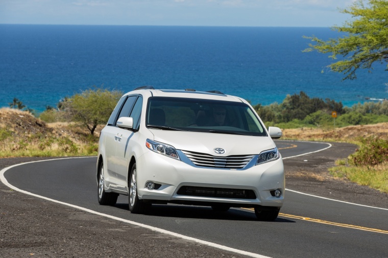 2017 Toyota Sienna Limited Picture