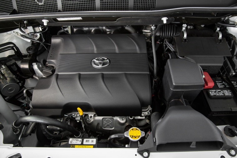 2017 Toyota Sienna Limited 3.5-liter V6 Engine Picture