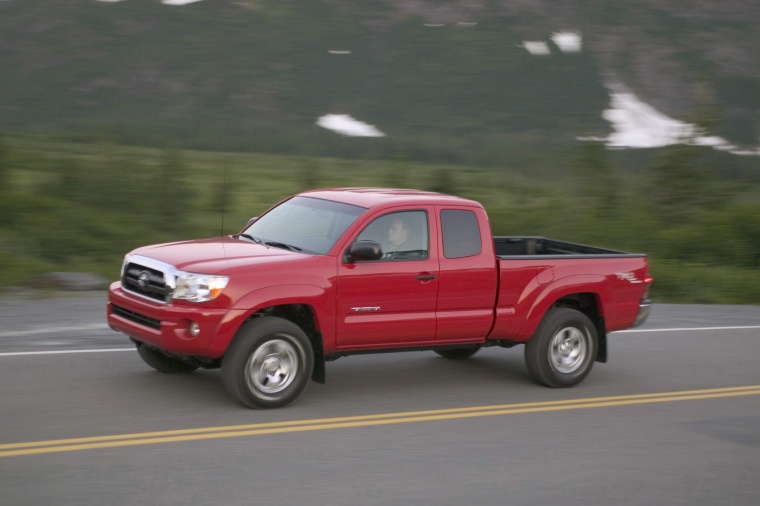 2010 Toyota Tacoma Access Cab SR5 4WD Picture