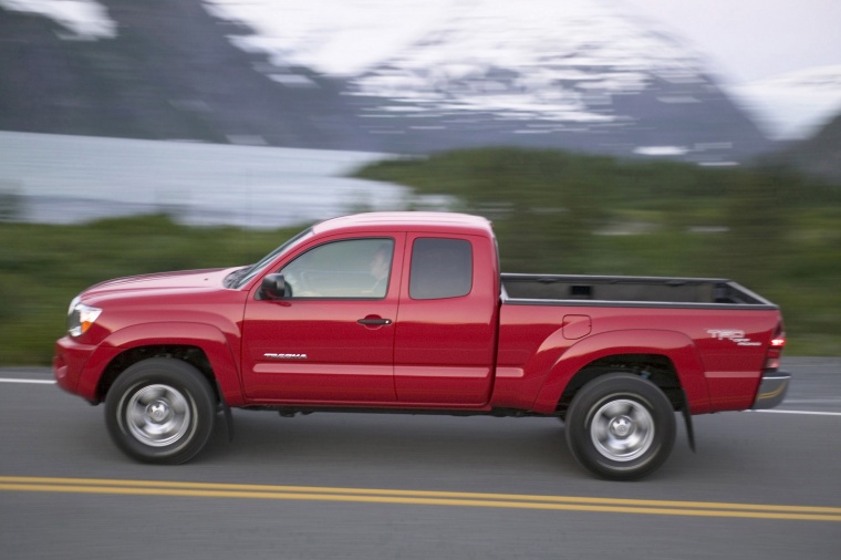 2010 Toyota Tacoma Access Cab SR5 4WD Picture