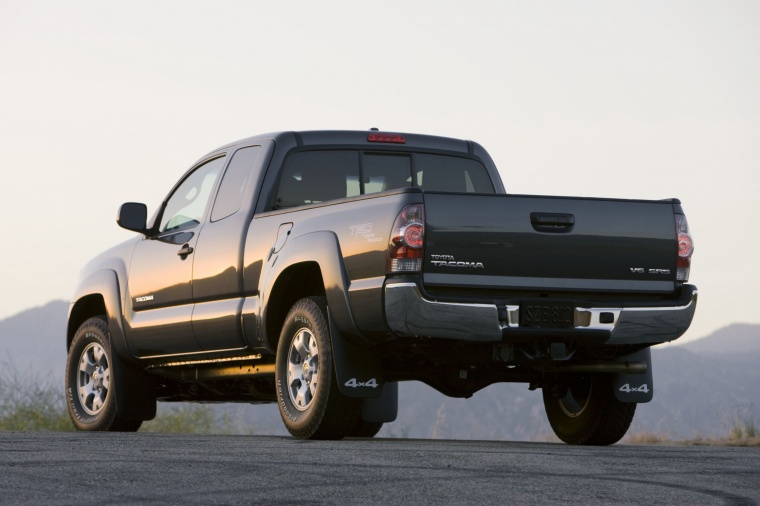 2010 Toyota Tacoma Access Cab SR5 4WD Picture