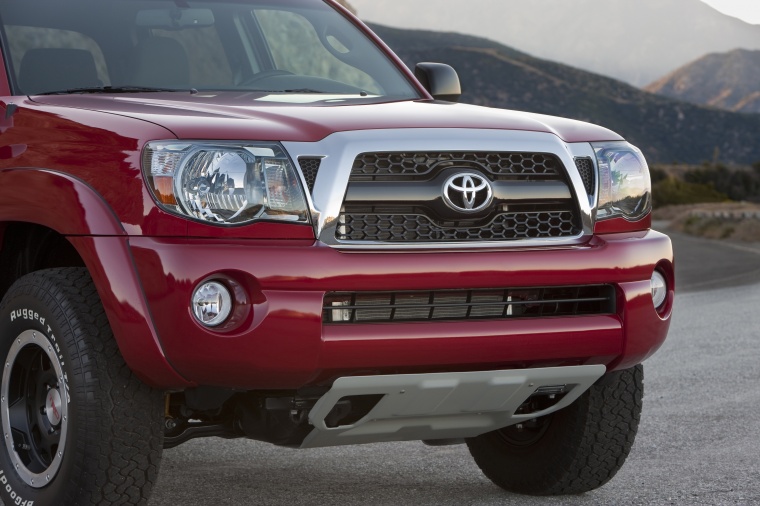 2011 Toyota Tacoma Double Cab SR5 V6 4WD Headlights Picture