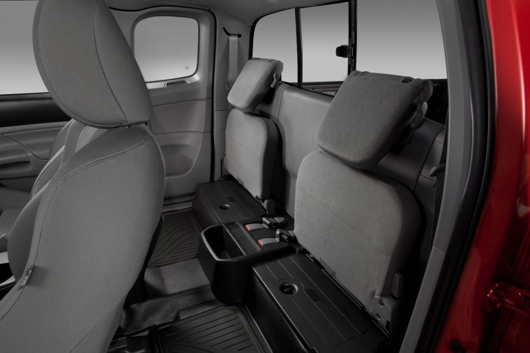 2015 Toyota Tacoma Access Cab V6 4WD Rear Seats Picture