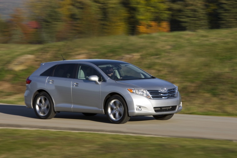 2010 Toyota Venza Picture