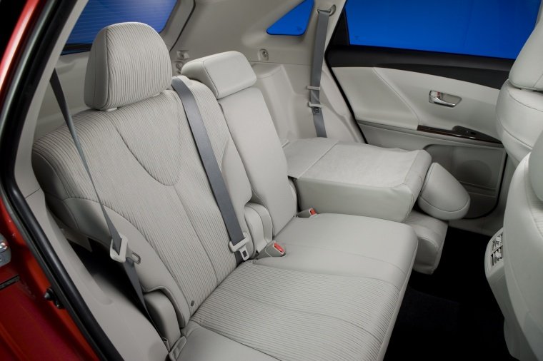 2011 Toyota Venza Rear Seats Picture