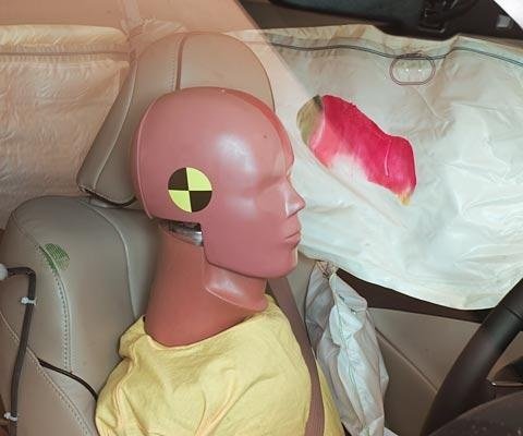 2011 Toyota Venza IIHS Side Impact Crash Test Picture