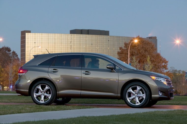 2012 Toyota Venza Picture