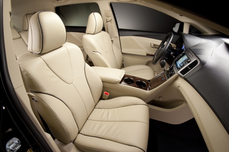 2013 Toyota Venza Limited 4WD Front Seats Picture