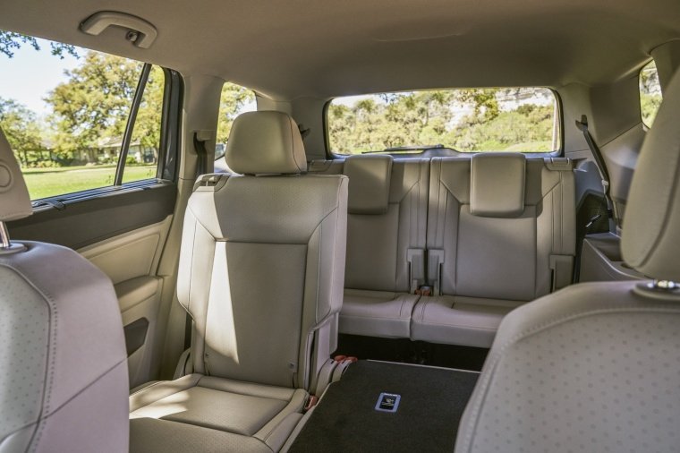 2018 Volkswagen Atlas V6 SEL Rear Seats Picture