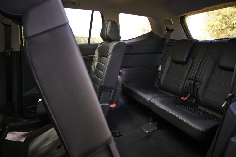 2018 Volkswagen Atlas V6 SEL Third Row Seats Picture