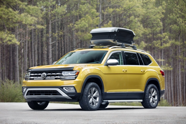 2018 Volkswagen Atlas V6 SEL 4MOTION Weekend Edition Picture