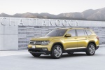 Picture of 2018 Volkswagen Atlas V6 SEL in Kurkuma Yellow Metallic