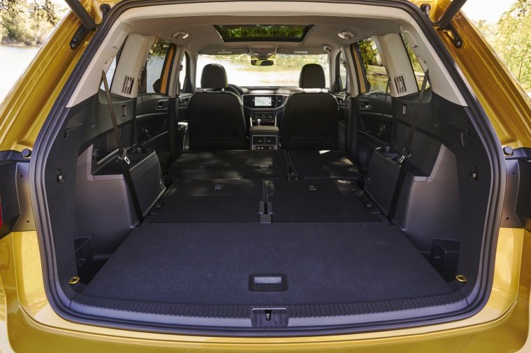 2019 Volkswagen Atlas V6 SEL Trunk with Rear Seats Folded Picture