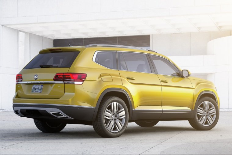 2019 Volkswagen Atlas V6 SEL Picture