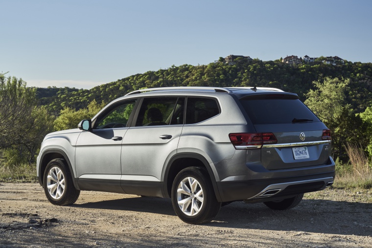 2019 Volkswagen Atlas V6 SEL 4MOTION Picture