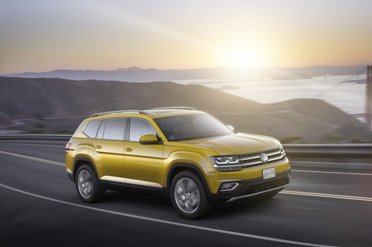 2019 Volkswagen Atlas V6 SEL Picture