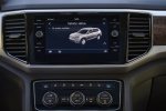 Picture of 2019 Volkswagen Atlas V6 SEL Center Stack