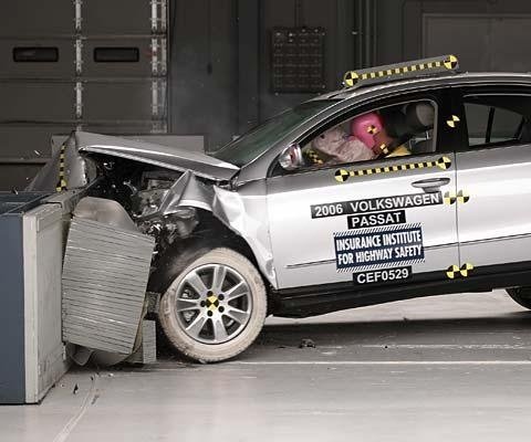 2010 Volkswagen Passat Sedan IIHS Frontal Impact Crash Test Picture