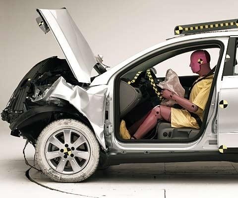 2010 Volkswagen Passat Sedan IIHS Frontal Impact Crash Test Picture