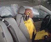 2010 Volkswagen Passat Sedan IIHS Side Impact Crash Test Picture