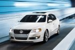 Picture of 2010 Volkswagen Passat Sedan 2.0T in Candy White