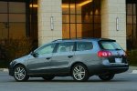 Picture of 2010 Volkswagen Passat Wagon 2.0T in Island Gray Metallic