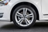 2013 Volkswagen Passat Sedan TDI Rim Picture