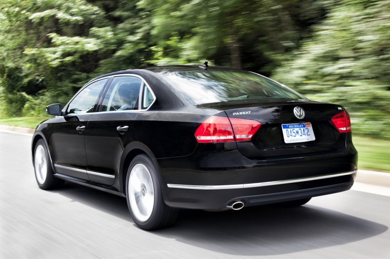 2014 Volkswagen Passat Sedan 1.8 SEL Picture