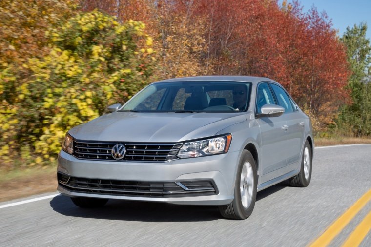 2016 Volkswagen Passat 1.8T Sedan Picture