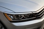 Picture of 2016 Volkswagen Passat 1.8T Sedan Headlight