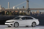 Picture of 2017 Volkswagen Passat 1.8T Sedan in Pure White