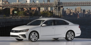 2017 Volkswagen Passat Reviews / Specs / Pictures / Prices