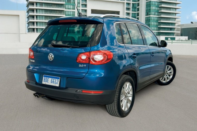 2010 Volkswagen Tiguan Picture