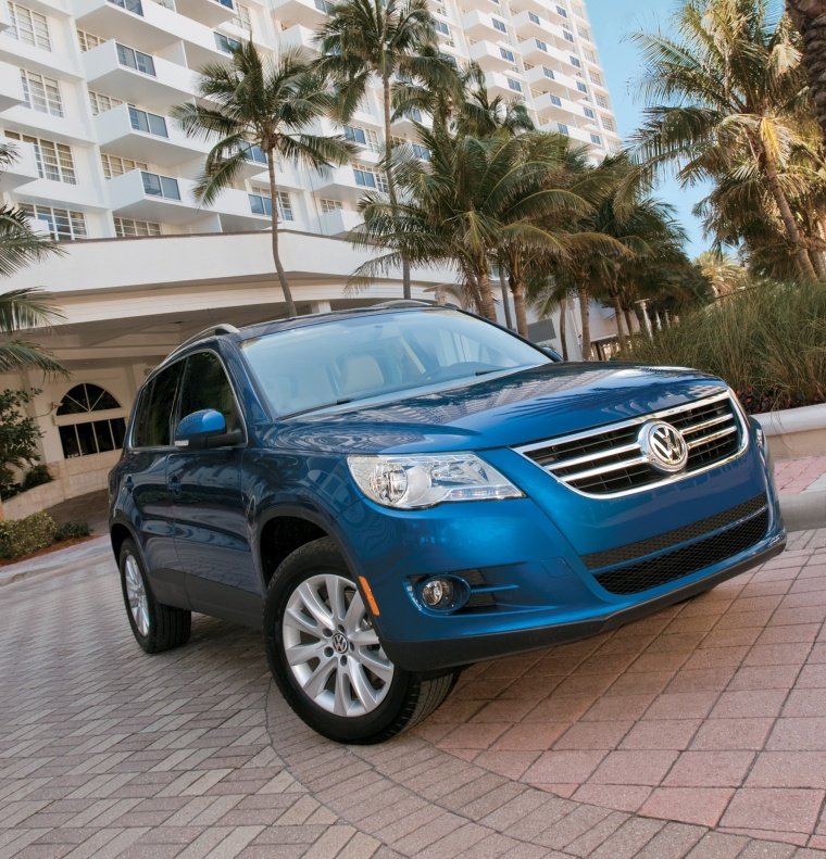 2010 Volkswagen Tiguan Picture