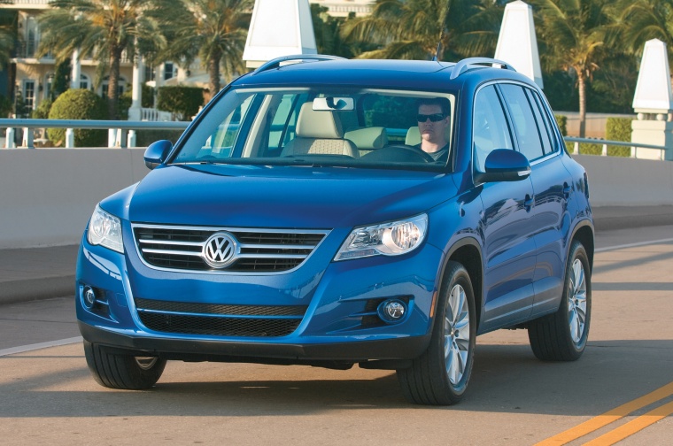 2010 Volkswagen Tiguan Picture