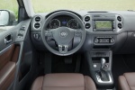 Picture of 2012 Volkswagen Tiguan Cockpit