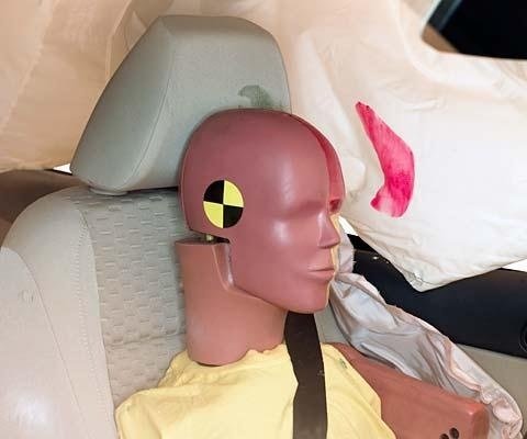 2013 Volkswagen Tiguan IIHS Side Impact Crash Test Picture