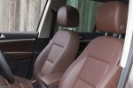 Picture of 2014 Volkswagen Tiguan Front Seats